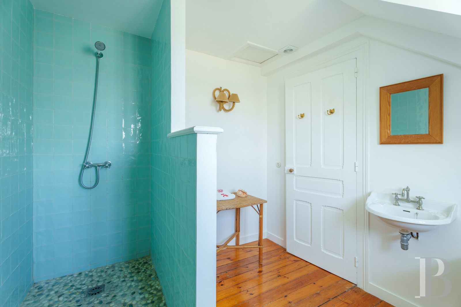 À Arradon, dans le golfe du Morbihan, une île privée de douze hectares et ses deux maisons - photo  n°31